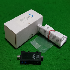 주25615/미사용신호변환기/SVE4-HS-R-HM8-2P-M8/FESTO
