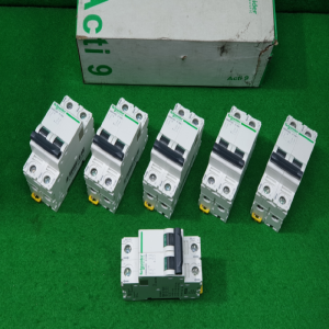 주20993/미사용회로보호차단기/A9N61528/C60H-DC/2P-10A/1박스발송/슈나이더