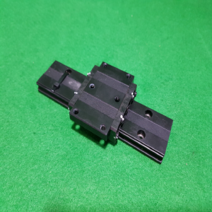 초16053/LM가이드/길이148폭37