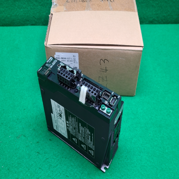 주33074/미사용리니어서보모터드라이브/R88D-KN04H-ECT-L/400W/옴론