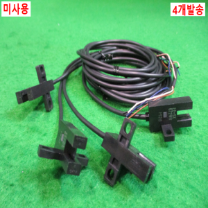 초25018/미사용U형말굽센서/광전스위치/EE-SX672-WR/4개발송/옴론