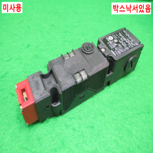 초25577/미사용세이프티안전도어스위치/D4GL-2HFA-A/옴론