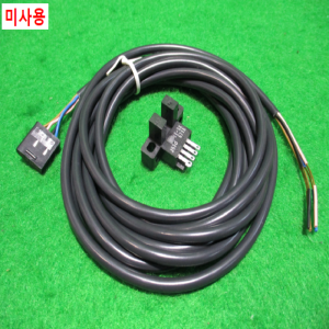 초20393/미사용광전근접센서/EE-1010/EE-SX671A/옴론