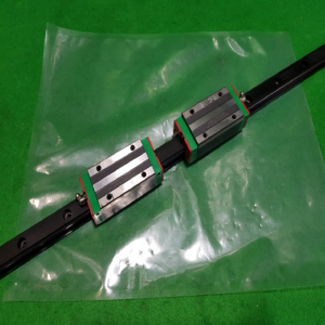 초13123/LM가이드/길이880,폭23/QH25/HIWIN