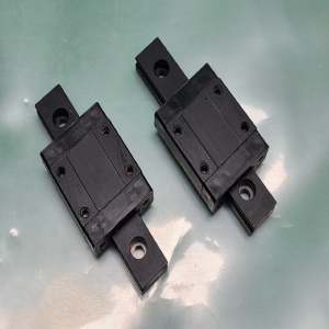 초13324/LM가이드/길이69,폭12/2개발송