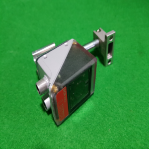 초26218/고정식바코드리더기/DCR248iFIX-L1-102-R3-P/Leuze