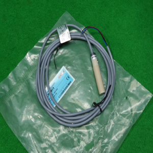 노79019/미사용원주형플라스틱바디감도조절식근접센서/KCPE411/KACON