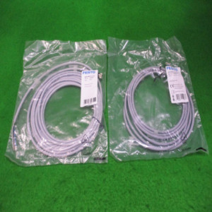 북48713/미사용케이블/NEBU-M8G4-K-5-LE4/NEBU-M8G4-K-2.5-LE4/FESTO