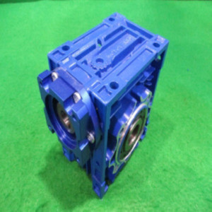 북70149/중공축감속기/NMRV 050/감속비30대1/MOTOVARIO